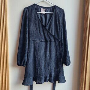 SO Black V-Neck Babydoll Wrap-Around Tie Waist Dress Size Large